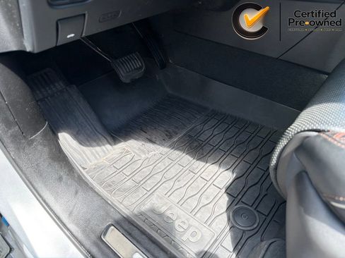 Certified 2023 Jeep Grand Cherokee Summit AWD/4WD image 59
