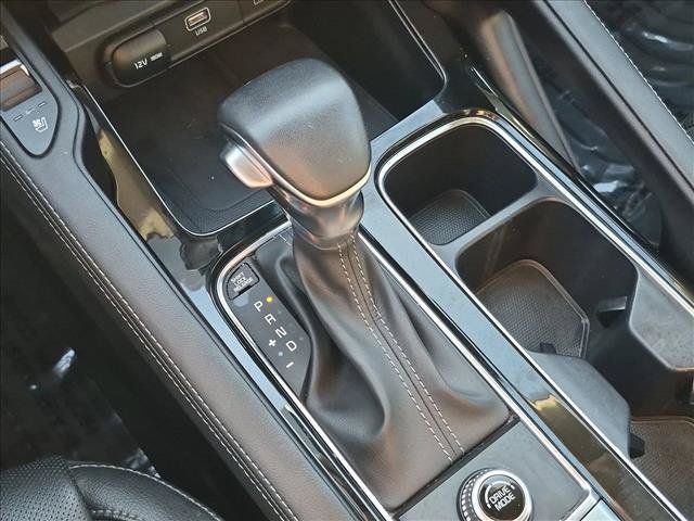 Used 2024 Kia Telluride EX w/ EX Captain's Chair Package FWD image 12