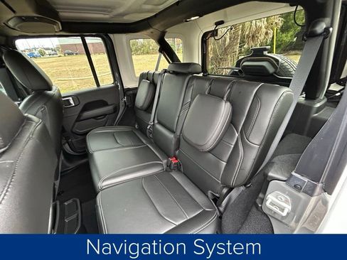 Used 2023 Jeep Wrangler Unlimited Sahara w/ Cold Weather Group image 17