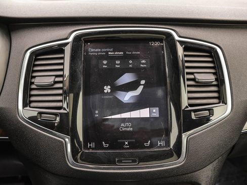 Used 2017 Volvo XC90 T6 Momentum w/ Momentum Plus Package image 18