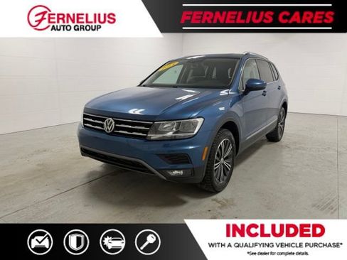 Used 2018 Volkswagen Tiguan SEL AWD/4WD image 3