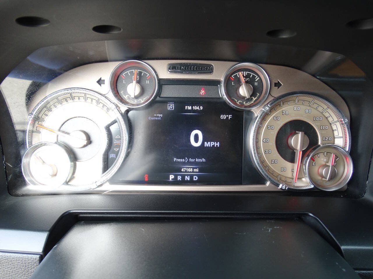Used 2017 RAM 1500 4x4 Crew Cab Laramie Longhorn image 21