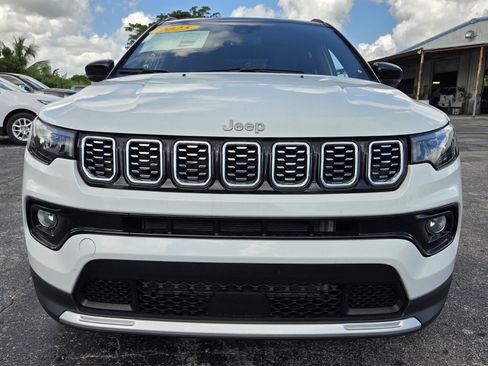 Used 2025 Jeep Compass Limited AWD/4WD image 8