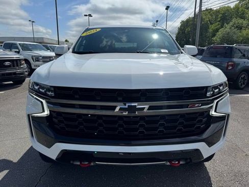 Used 2021 Chevrolet Tahoe Z71 w/ Luxury Package AWD/4WD image 2