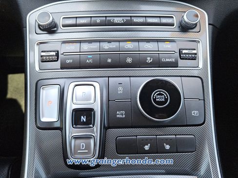 Used 2023 Hyundai Santa Fe XRT image 17