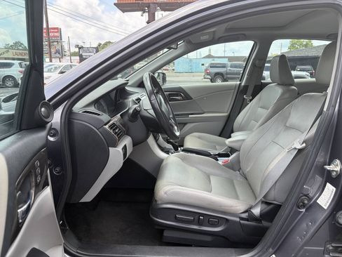 Used 2017 Honda Accord EX-L image 10