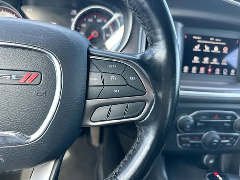 Used 2020 Dodge Charger SXT w/ Leather Interior Group image 30