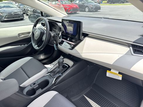New 2025 Toyota Corolla LE FWD image 33