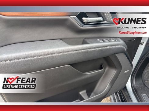 Used 2025 GMC Yukon Denali image 19