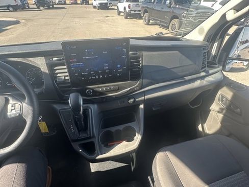 Used 2023 Ford Transit 350 XLT image 10