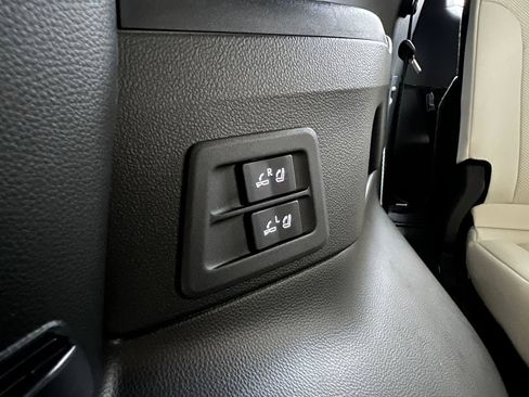 Used 2022 Lexus LX 600 4WD w/ Appearance Package image 34