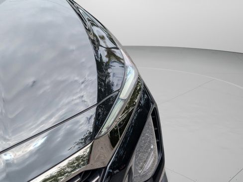 Used 2019 Hyundai Santa Fe SEL image 28