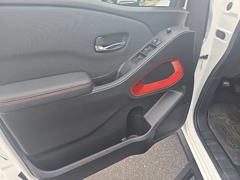 Used 2024 Nissan Frontier PRO-4X w/ Off-Road Protection Package image 10