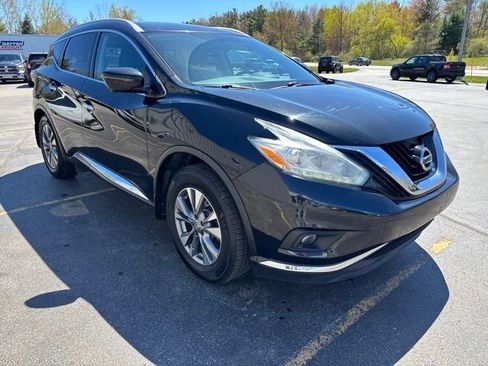 Used 2017 Nissan Murano S AWD/4WD image 3