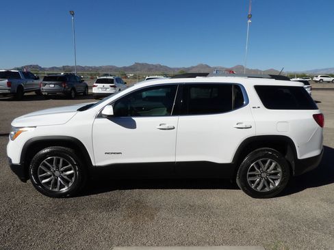 Used 2018 GMC Acadia SLE w/ Driver Alert Package I FWD image 5