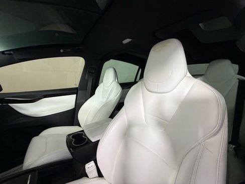 Used 2016 Tesla Model X 90D image 7