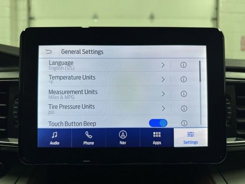 Used 2022 Ford Explorer XLT w/ Equipment Group 202A image 33