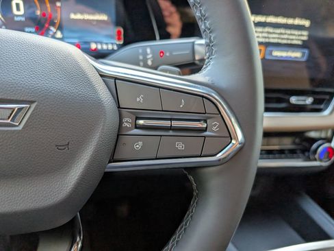 New 2026 Chevrolet Equinox ACTIV w/ Convenience Package III FWD image 22