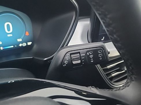 Certified 2023 Ford Escape Platinum image 57