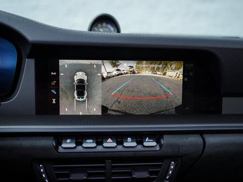 Used 2026 Porsche 911 Targa 4 GTS w/ Premium Package image 35