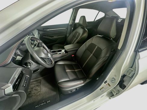 Used 2023 Nissan Altima 2.5 SR AWD/4WD image 13