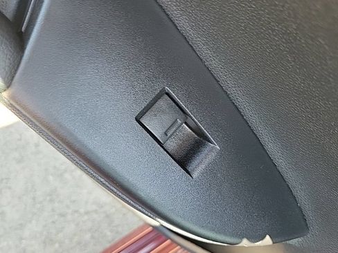 Used 2017 Honda Accord Sport image 14