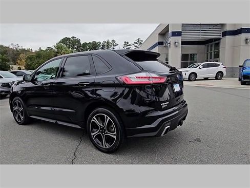 Used 2020 Ford Edge ST image 20