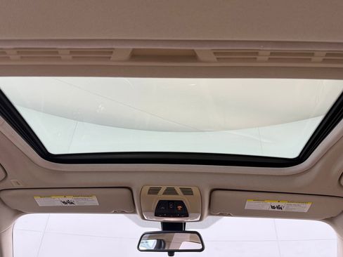 Used 2014 BMW 320i Sedan image 15