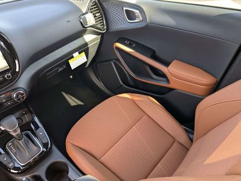 New 2025 Kia Soul EX image 17