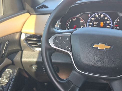 Used 2023 Chevrolet Traverse Premier AWD/4WD image 20