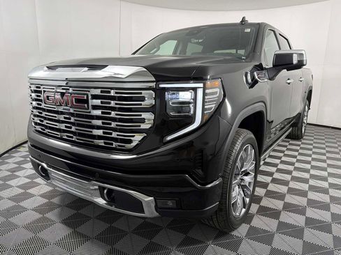 New 2026 GMC Sierra 1500 Denali w/ Denali Reserve Package AWD/4WD image 4