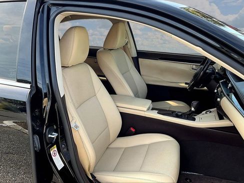 Used 2017 Lexus ES 350 w/ Accessory Package 2 FWD image 27