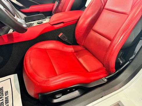Used 2015 Chevrolet Corvette Stingray Convertible w/ 2LT Preferred Equipment Group RWD image 8