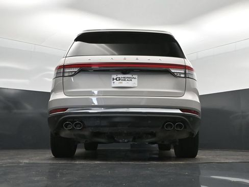 Used 2025 Lincoln Aviator Reserve w/ Luxury Package RWD image 41