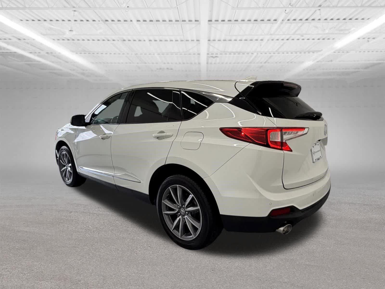 Used 2019 Acura RDX w/ Technology Package AWD/4WD image 3