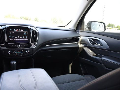 Used 2018 Chevrolet Traverse LT AWD/4WD image 25