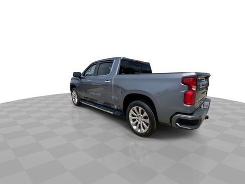 Used 2021 Chevrolet Silverado 1500 High Country w/ Technology Package AWD/4WD image 8