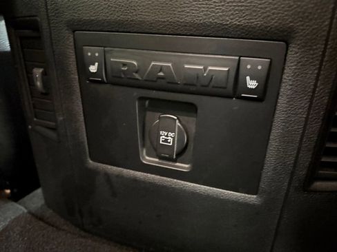 Used 2017 RAM 1500 Laramie AWD/4WD image 17
