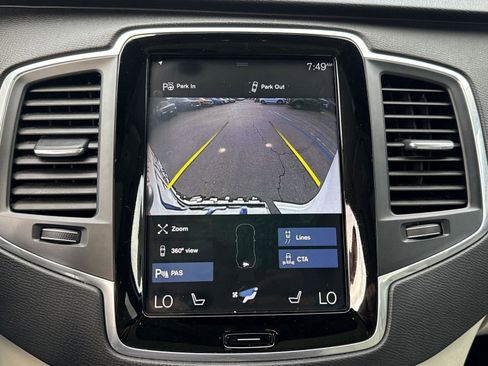 Used 2019 Volvo XC90 T6 Momentum w/ Advanced Package image 30