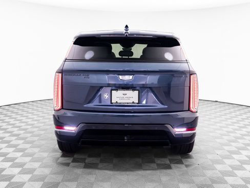 New 2026 Cadillac Escalade IQ Sport 1 w/ LPO, ONYX Package AWD/4WD image 4