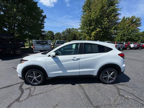Used 2021 Honda HR-V EX-L image 2