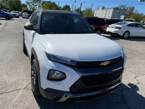 Used 2021 Chevrolet TrailBlazer ACTIV w/ Convenience Package image 4