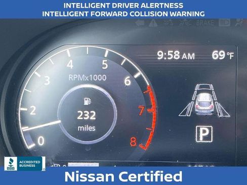 Certified 2023 Nissan Kicks SR w/ SR Premium Package FWD image 9