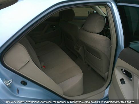 Used 2009 Toyota Camry LE image 19