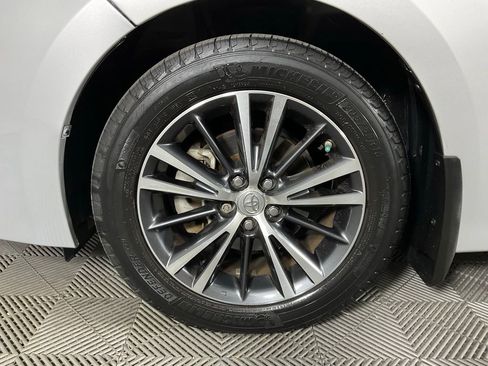 Used 2018 Toyota Corolla LE w/ LE Premium Package image 10