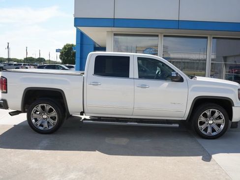 Used 2016 GMC Sierra 1500 Denali w/ Denali Ultimate Package AWD/4WD image 31