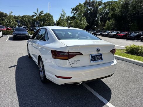 Used 2019 Volkswagen Jetta R-Line w/ R-Line Cold Weather Package image 14