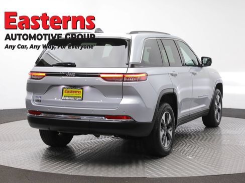 Used 2022 Jeep Grand Cherokee Limited 4xe AWD/4WD image 5