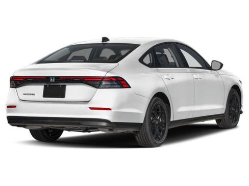 Used 2025 Honda Accord SE image 2