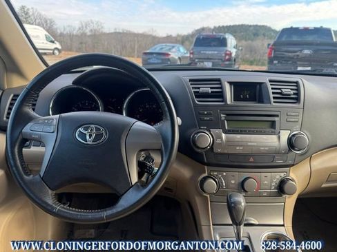 Used 2010 Toyota Highlander 4WD image 16